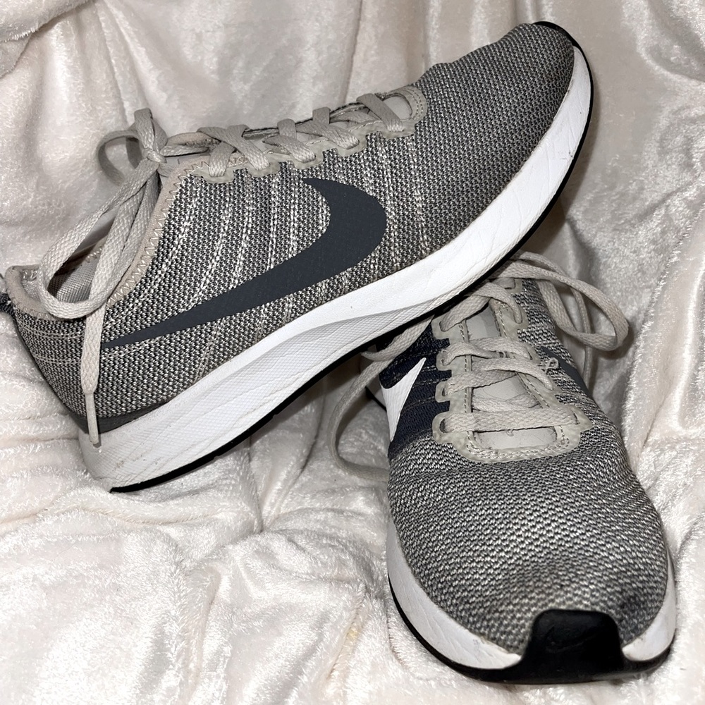 Nike sneakers. Size 8.